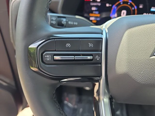 Used 2025 Red Chevrolet Trail Boss image 17