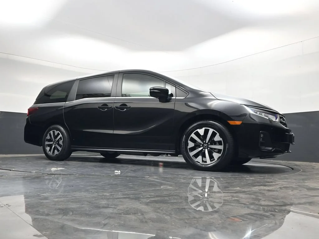 Used 2025  Honda EX-L image 25