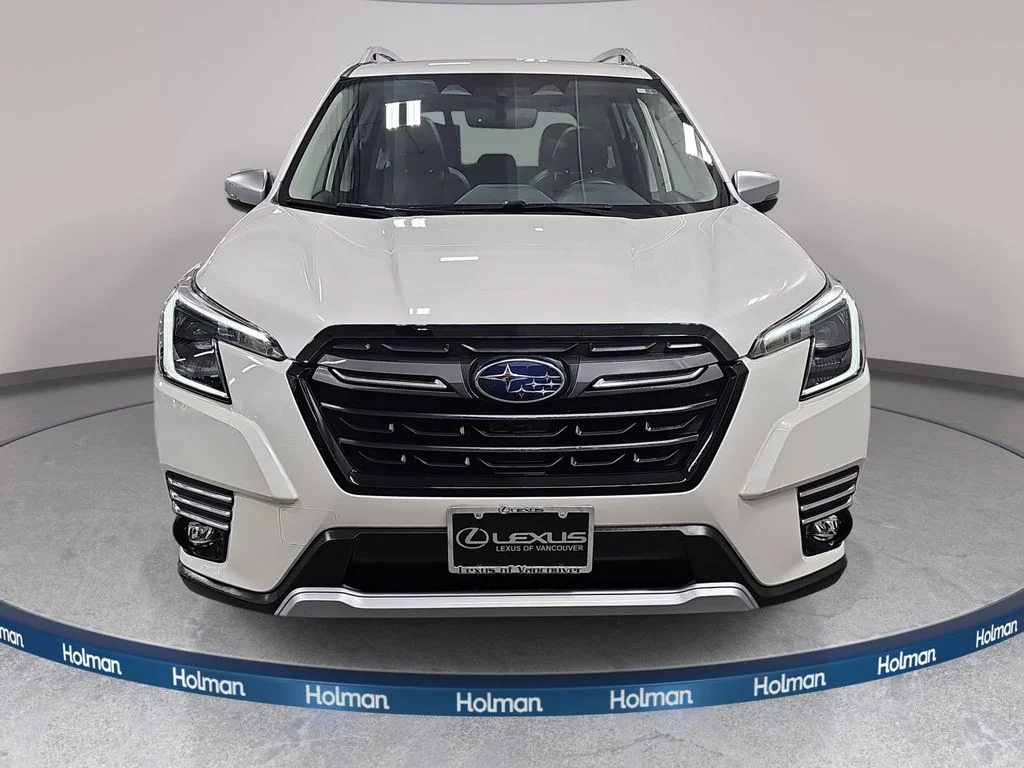 Used 2023 White Subaru Touring image 9