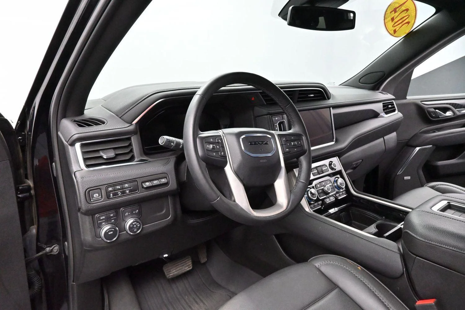 Used 2024 Onyx Black GMC Denali image 19