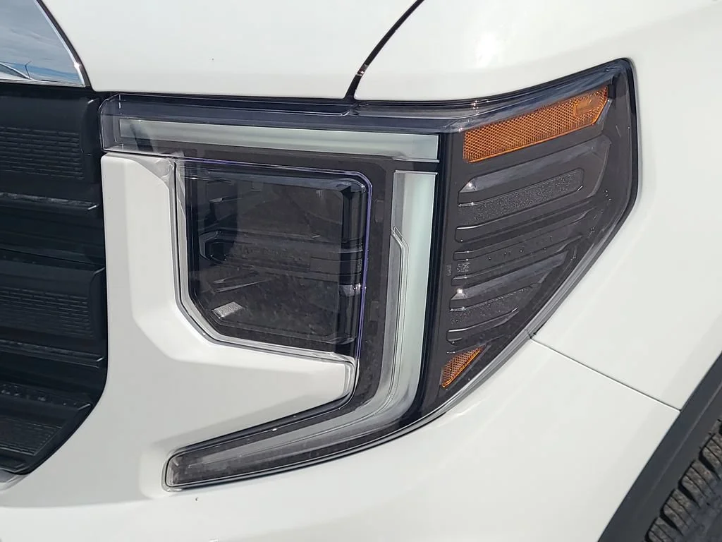 New 2026 Summit White GMC Pro image 22