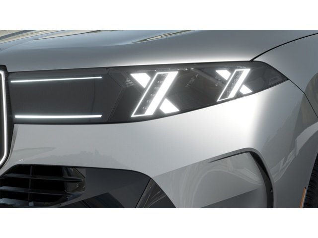 New 2027 Space Silver Metallic BMW 40 xDrive image 6