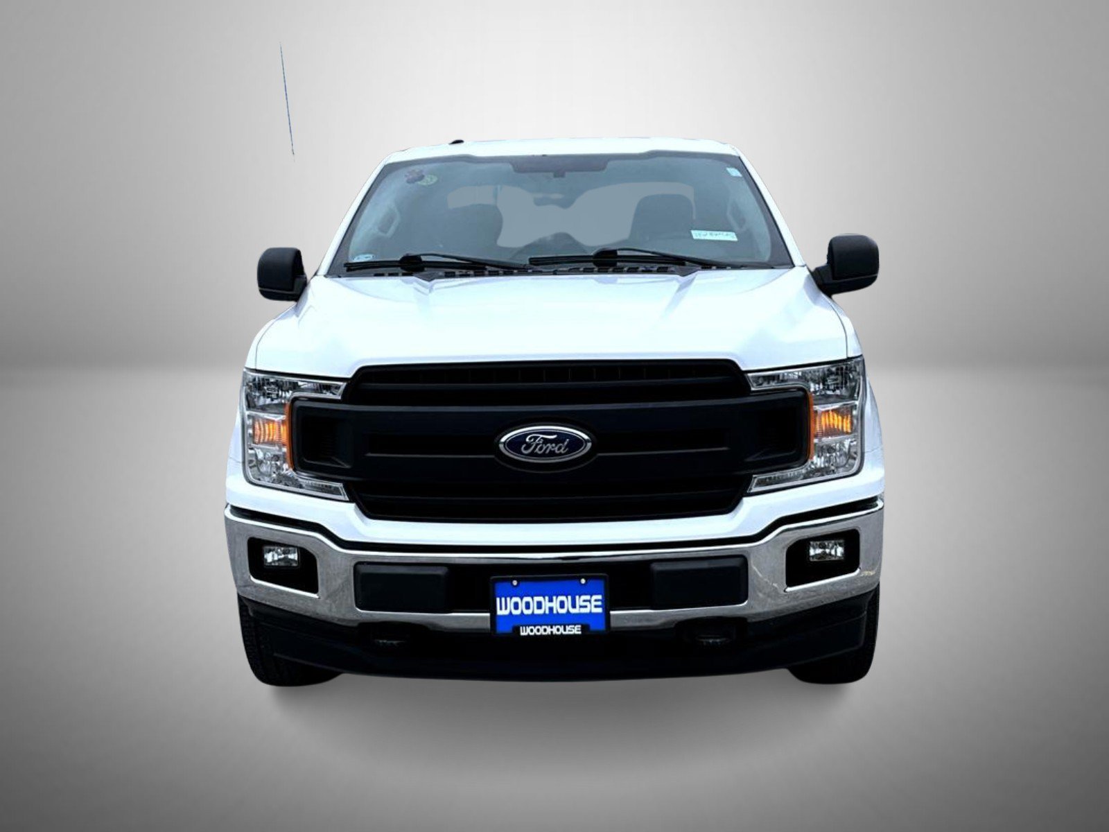 Used 2018 White Ford XL image 2