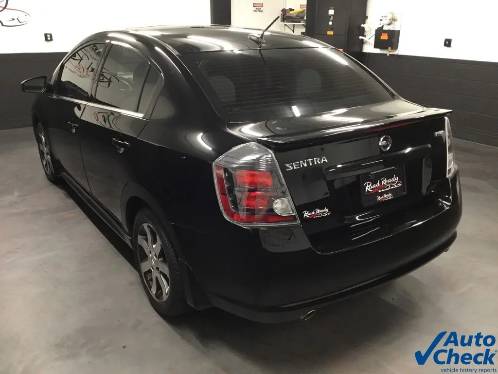 Used 2012 Black Nissan 2.0 SR image 7