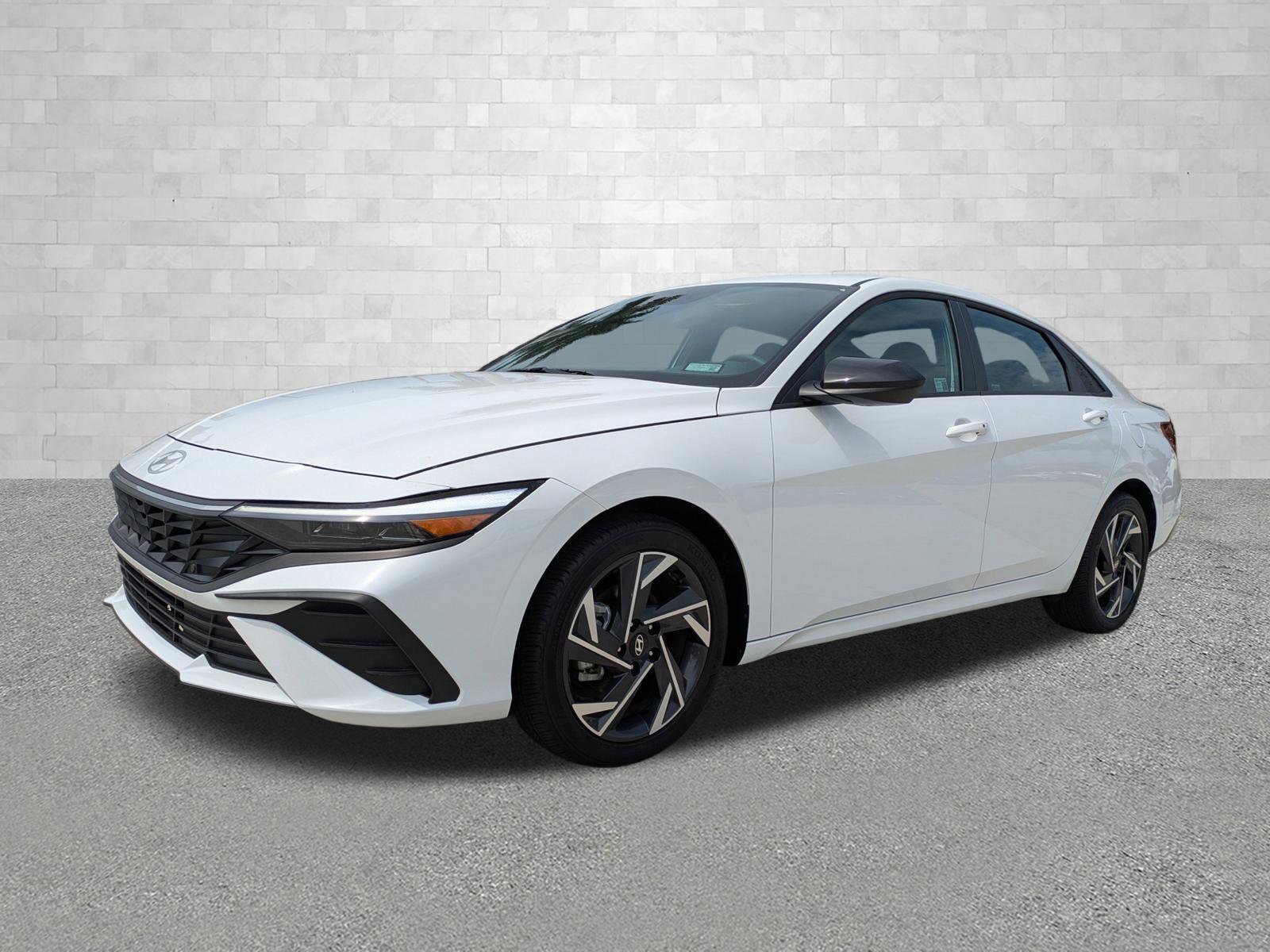 Used 2025 Serenity White Hyundai SEL SPORT image 5