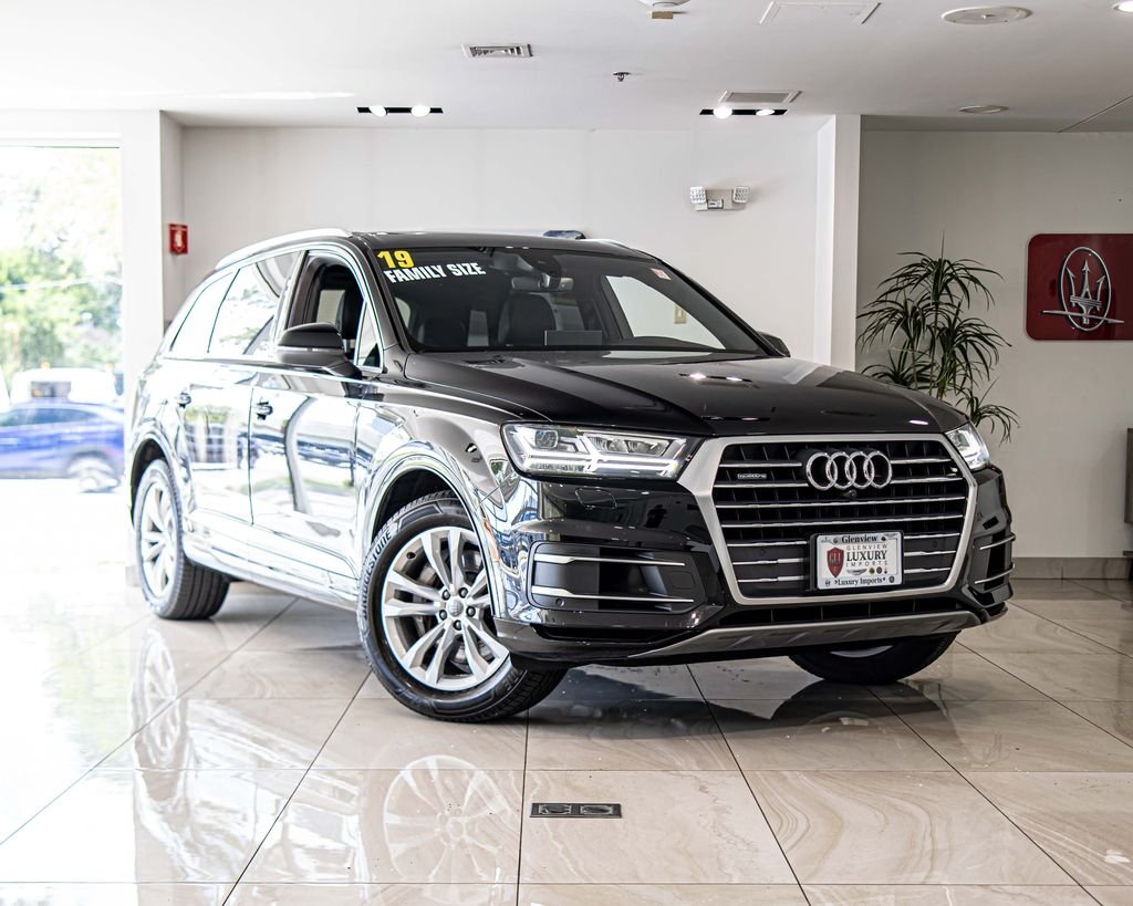 Used 2019 Black Audi 55 Premium image 5