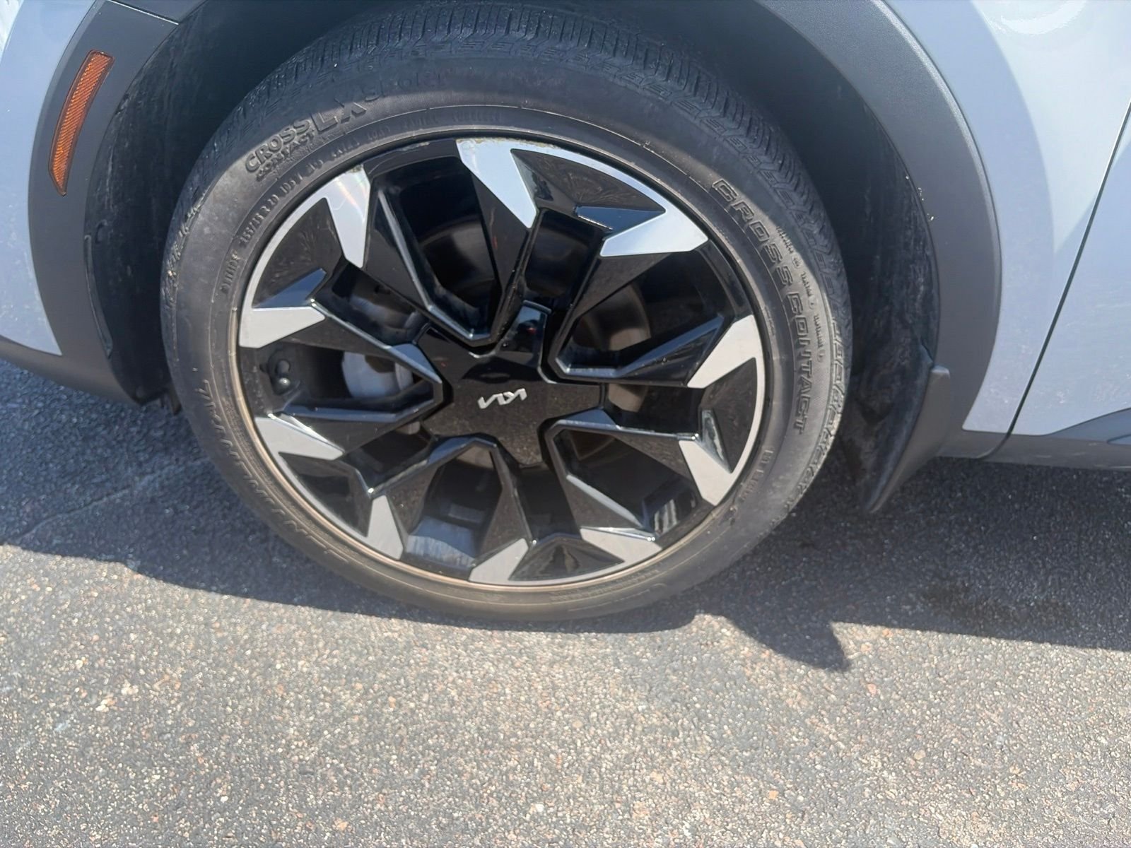 Used 2024 Gray Kia EX image 12