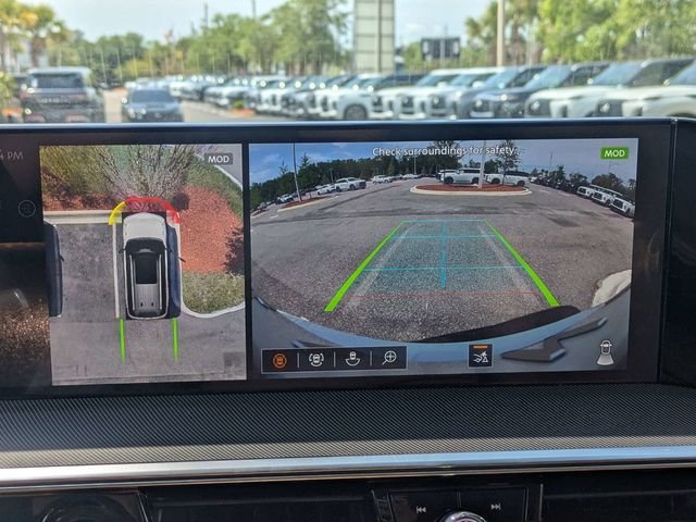 New 2026 RADIANT WHITE INFINITI Luxe 2WD image 23