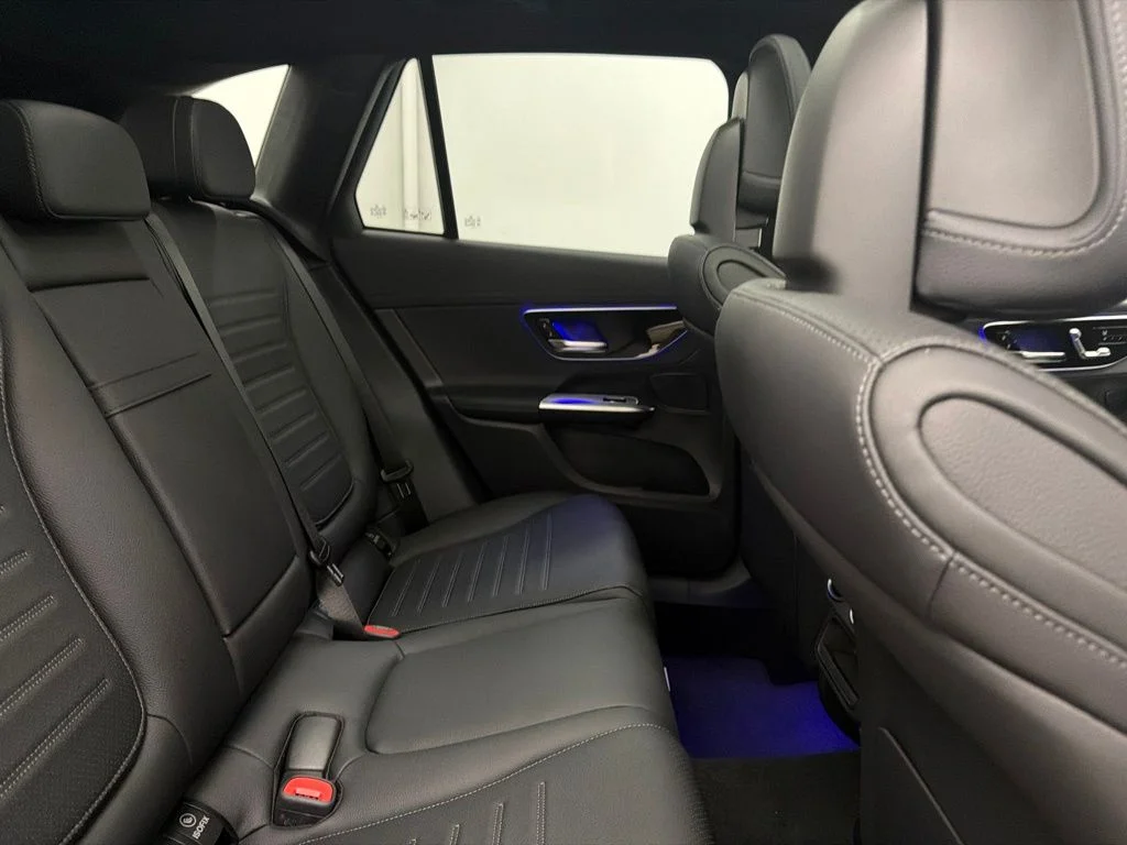 New 2026 Black Mercedes-Benz GLC 300 image 26