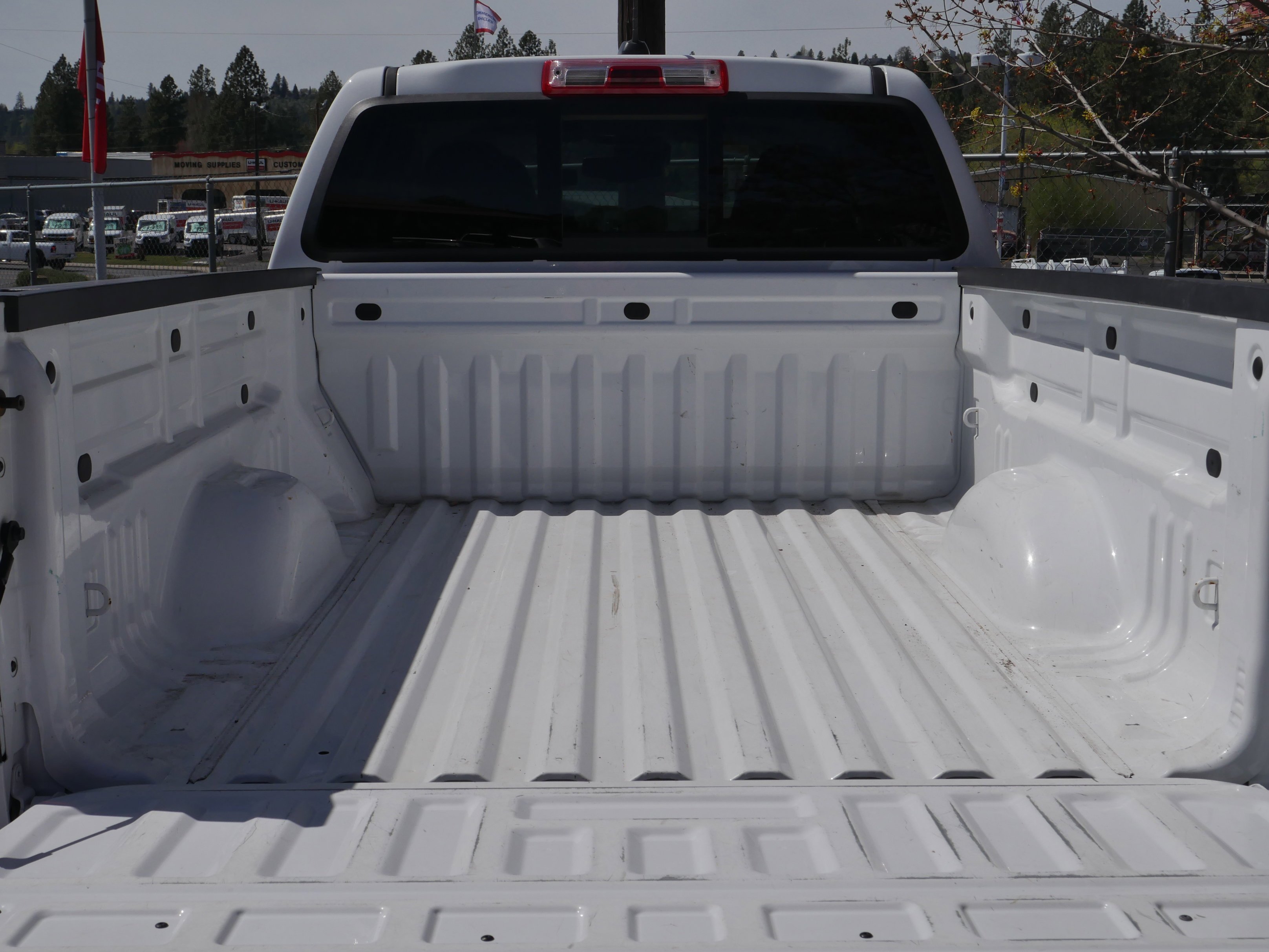 Used 2022 Summit White Chevrolet 4WD Z71 image 25