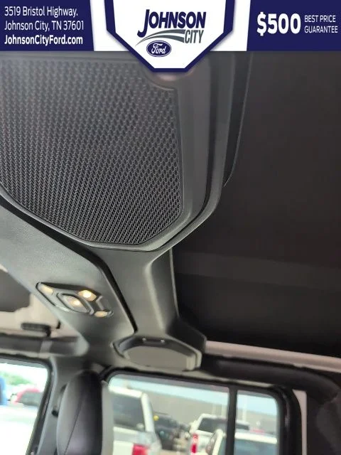 Used 2021 Black Jeep Mojave image 26