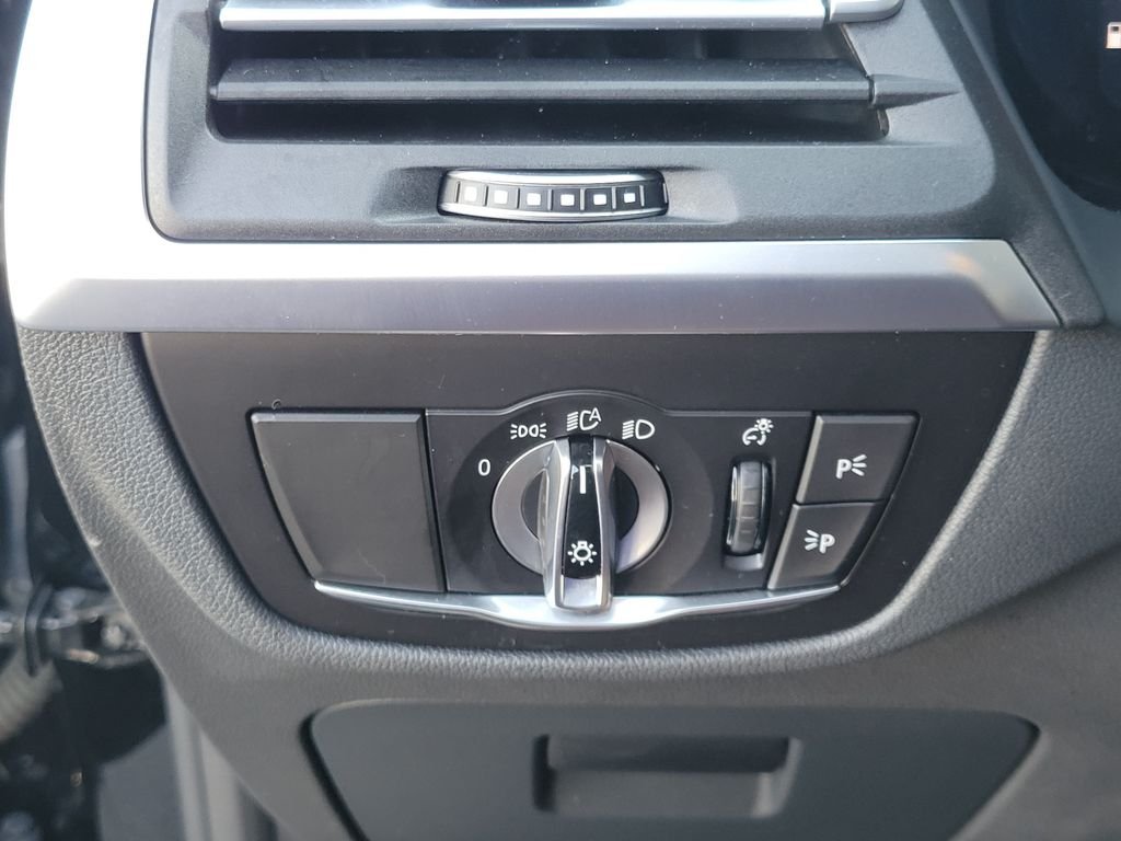 Used 2024 Jet Black BMW sDrive30i image 22