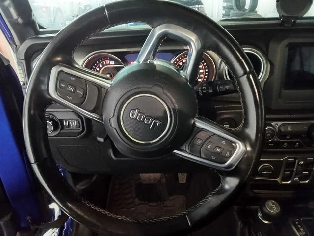 Used 2020 Blue Jeep Unlimited Sahara image 23