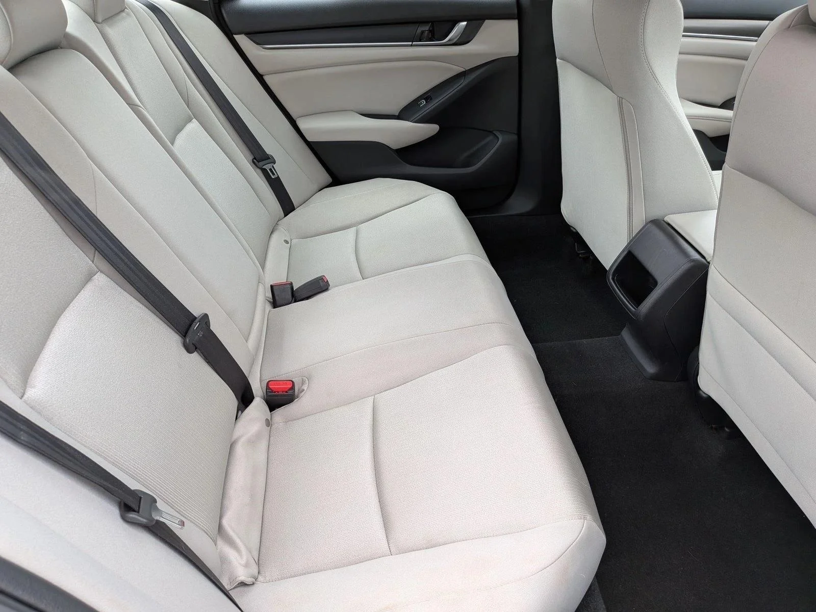 Used 2018 White Honda LX 1.5T image 18
