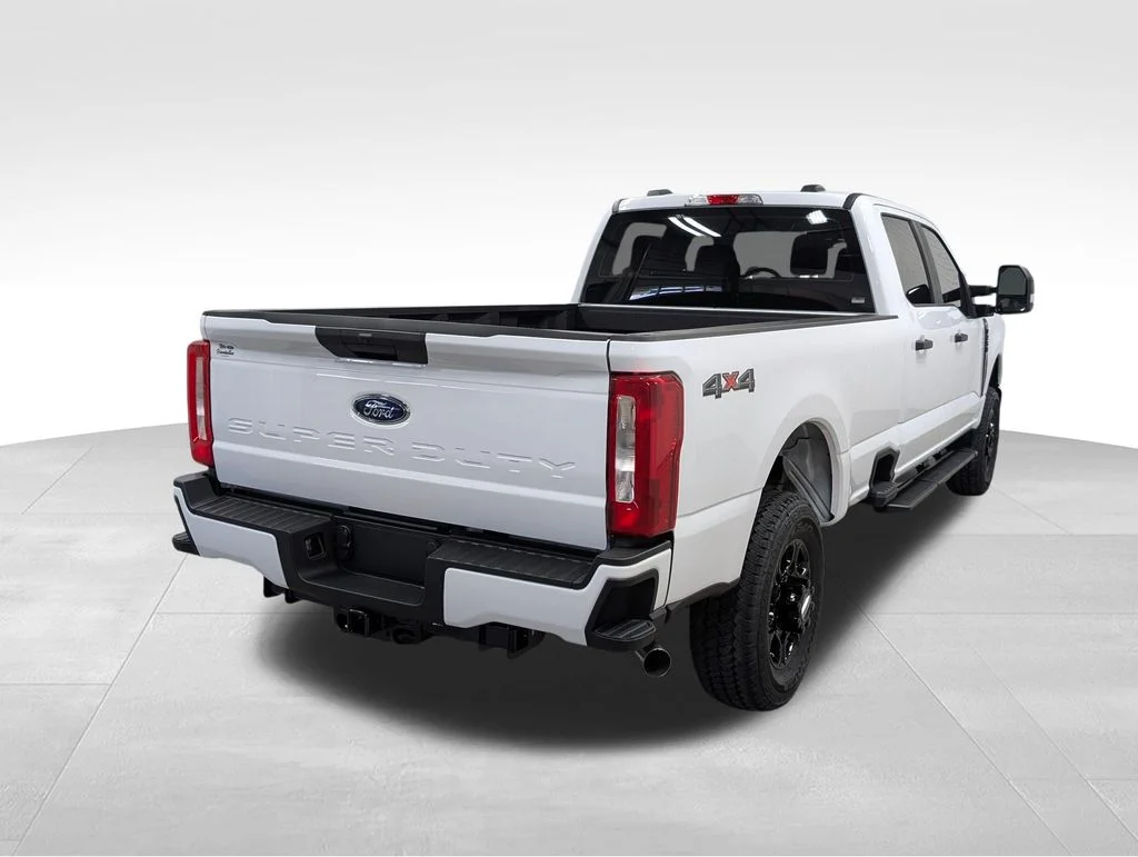 New 2026 Oxford White Ford F-250® XL image 19