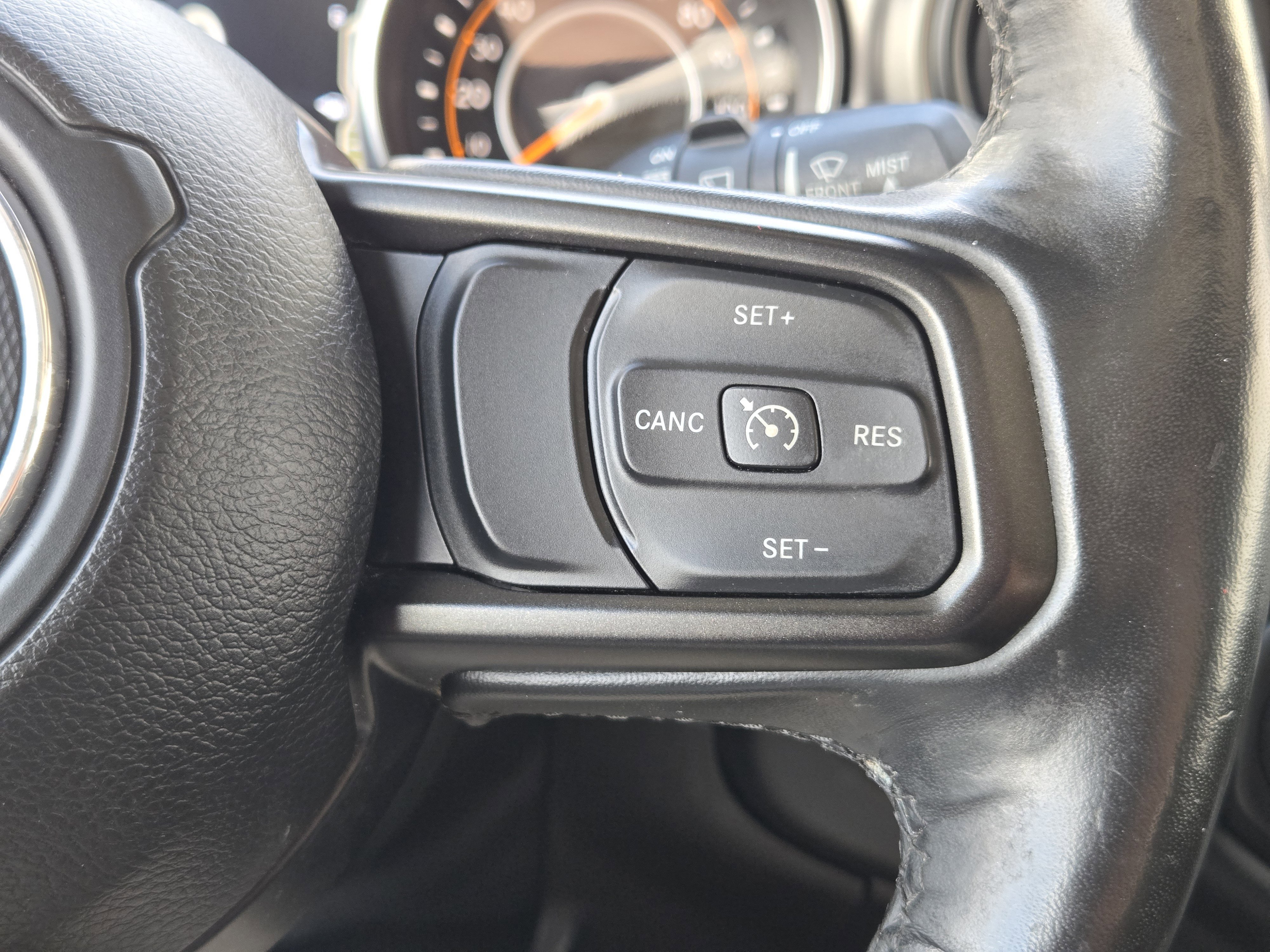 Used 2019 Granite Crystal Metallic Clearcoat Jeep Sport S image 29