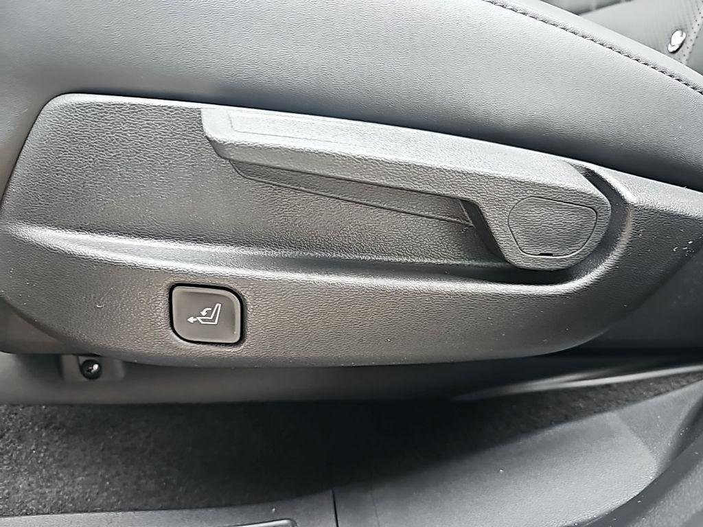 New 2026 Gray Hyundai SEL AWD image 29
