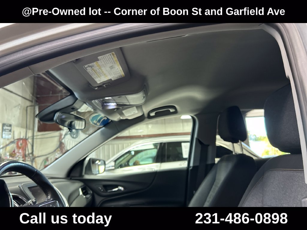 Used 2022 SILVER ICE METALLIC Chevrolet LT image 13
