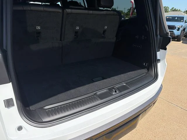New 2026 Bright White Clearcoat Jeep 85th Anniversary Edition image 32