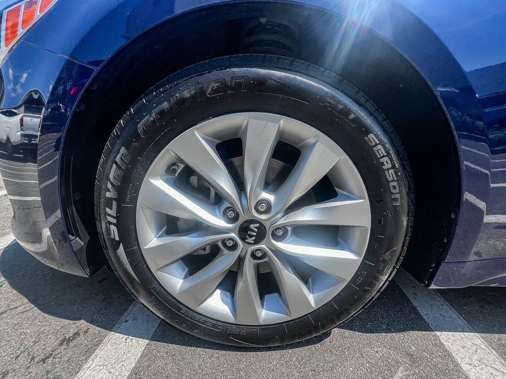 Used 2016 Blue Kia EX image 10