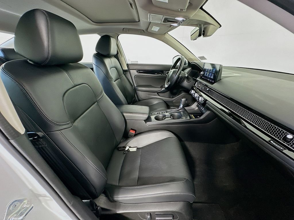 2022 Honda Civic Touring - Photo 29