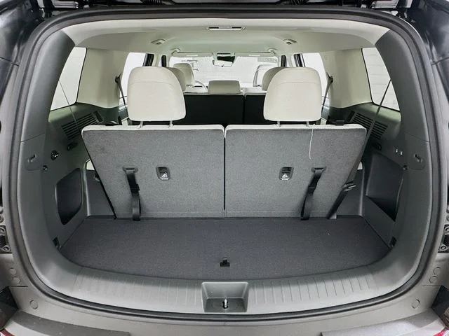 New 2026 Hyundai SANTA FE HYBRID SE