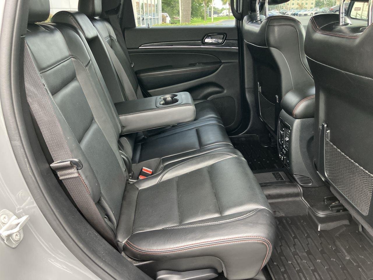 Used 2020 Gray (Sting-Gray Clearcoat) Jeep Trailhawk image 32