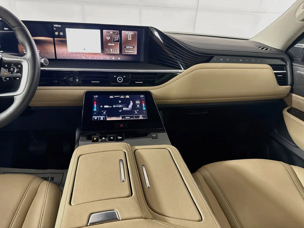 Certified Used 2025 Blue INFINITI PURE image 32