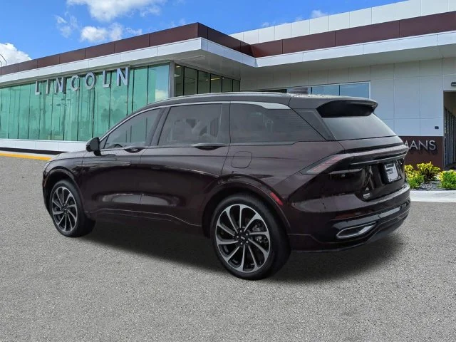Certified Used 2025 Red Metallic Lincoln Black Label image 6