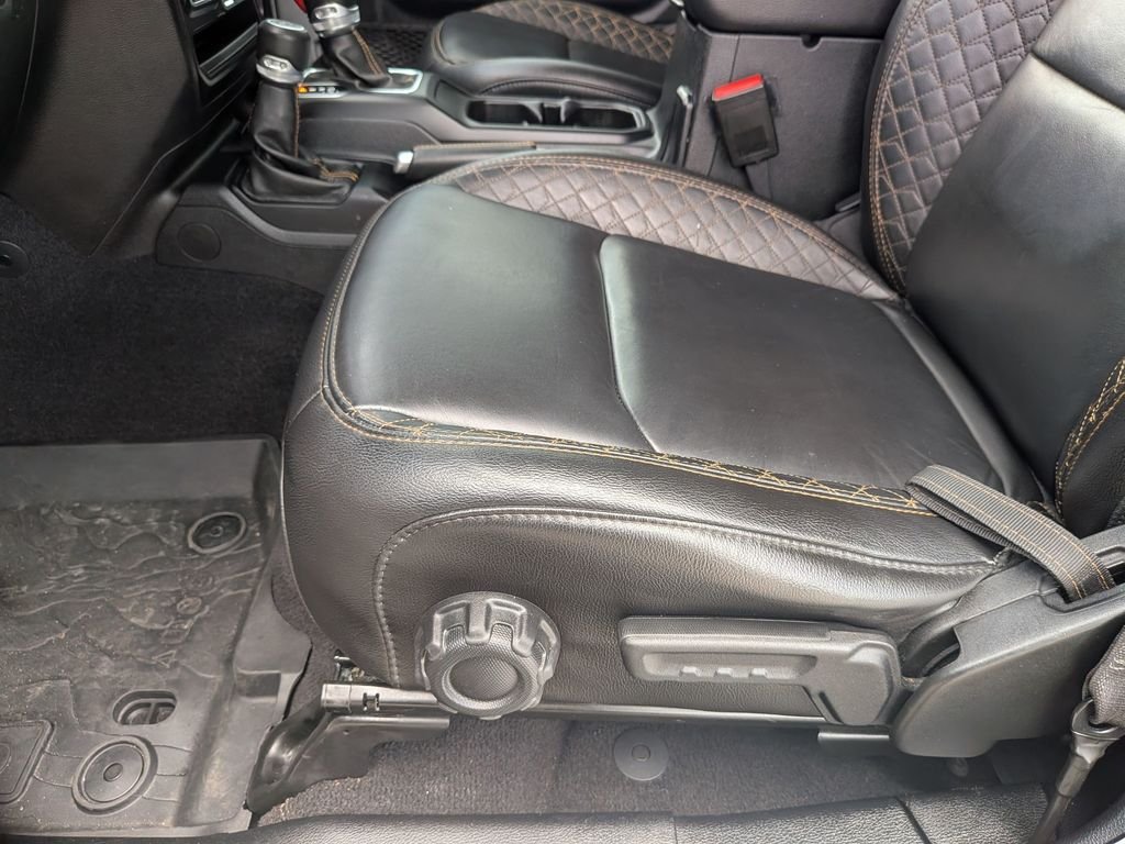 Used 2021 Silver Jeep Unlimited Sahara 4xe image 14