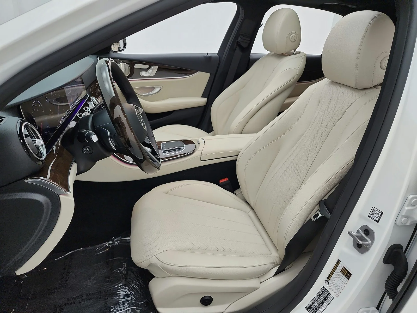 Used 2022 MANUFAKTUR Diamond White Mercedes-Benz E 350 RWD Sedan image 15