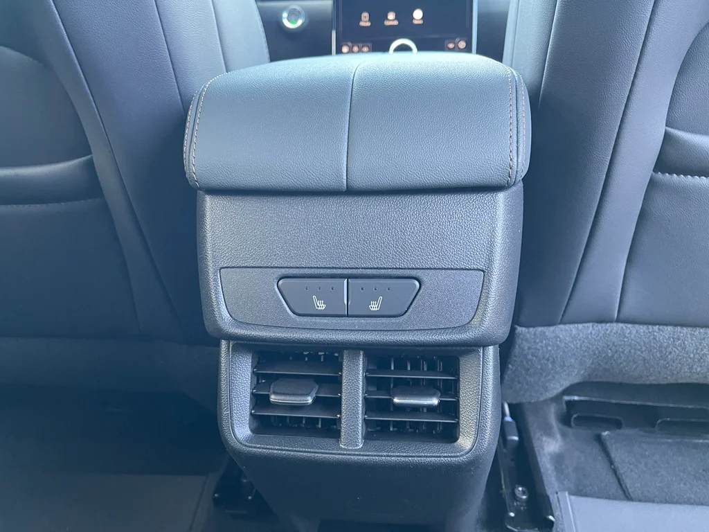 2026 GMC Terrain AT4 - Photo 31