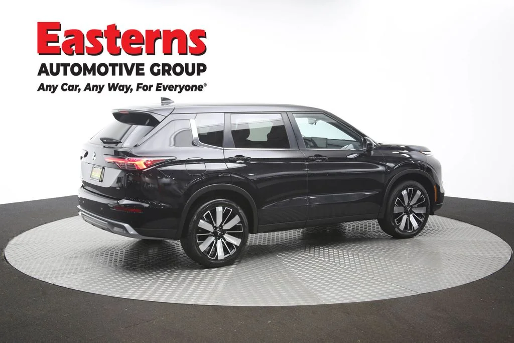 Used 2025 Black Mitsubishi SE image 43