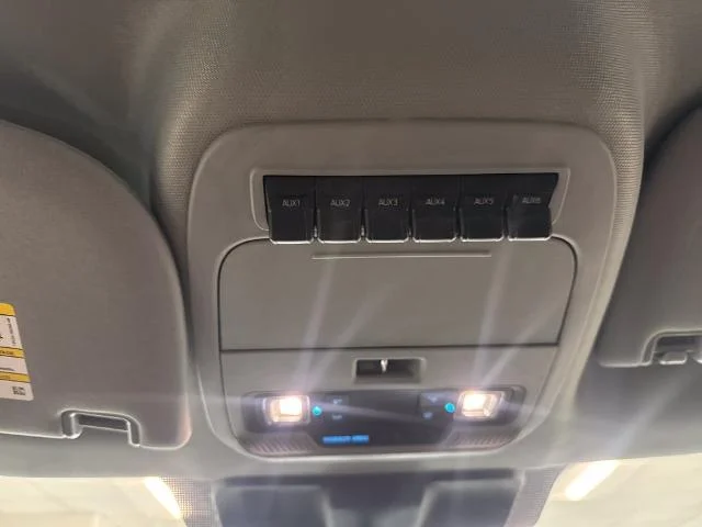 New 2027 Oxford White Ford F-350® XL image 36