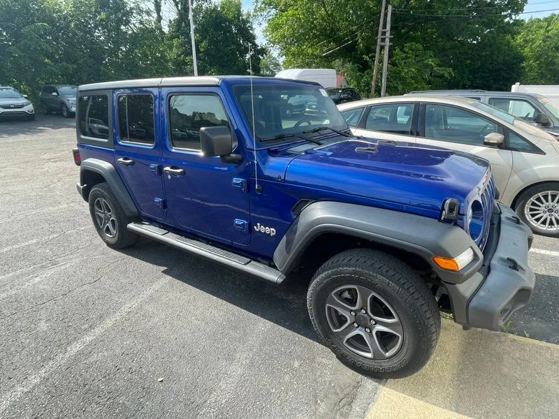 Used 2019 Blue Jeep Unlimited Sport S image 6