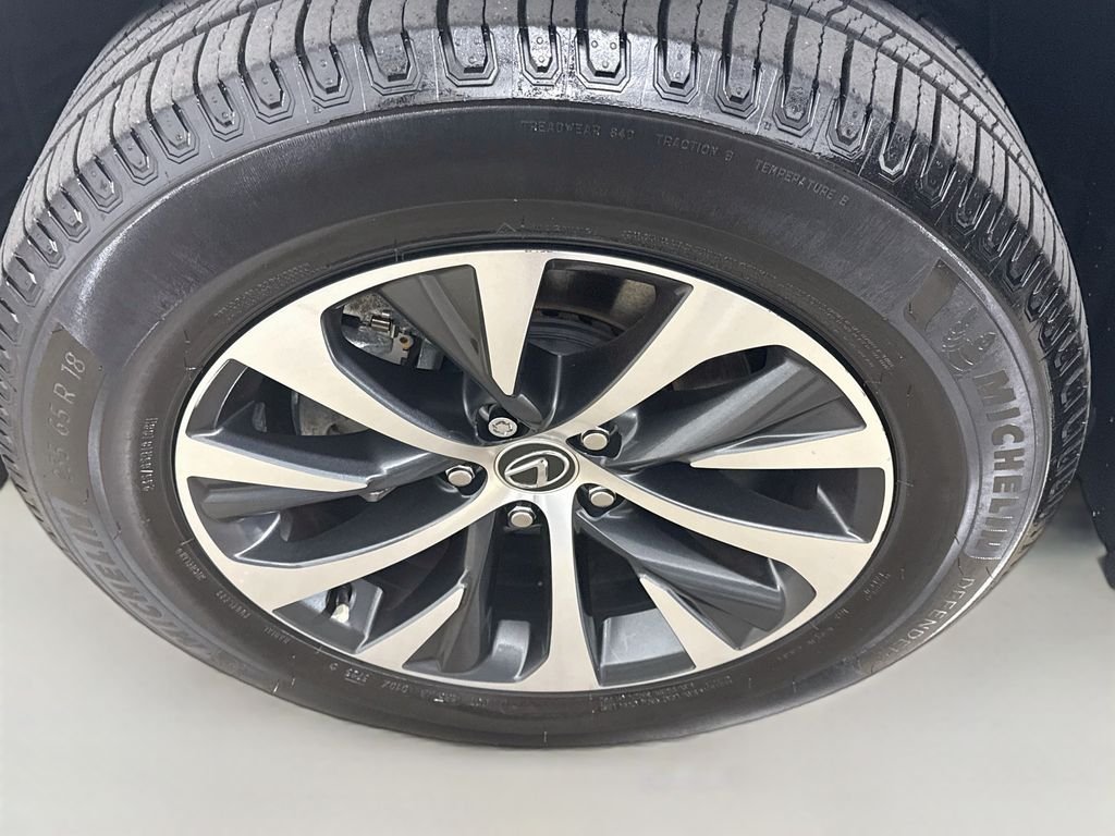 Used 2021 Nori Green Pearl Lexus  image 9