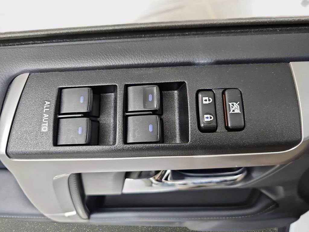Used 2019 White Toyota SR5 Premium image 29