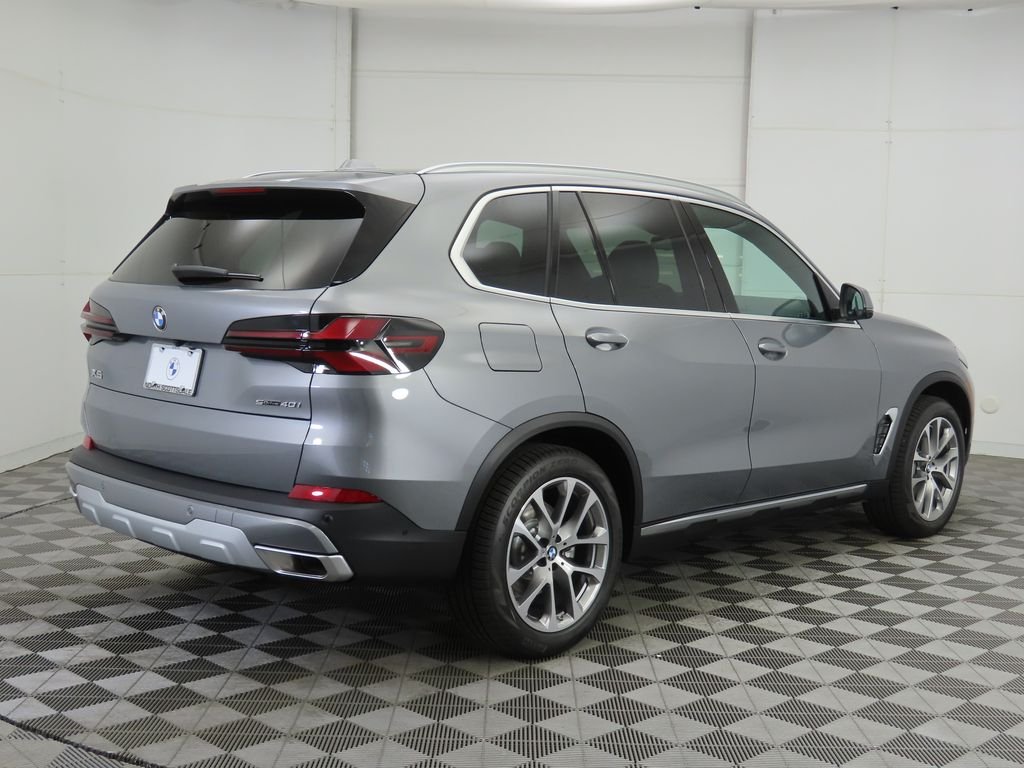 Used 2026 Gray Metallic BMW sDrive40i image 5