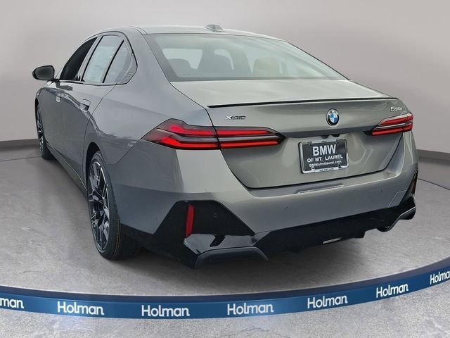 Certified Used 2026 Oxide Grey Met BMW 530i xDrive image 3