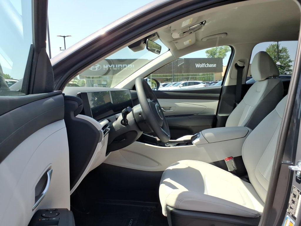 New 2026 Gray Hyundai SEL FWD image 14