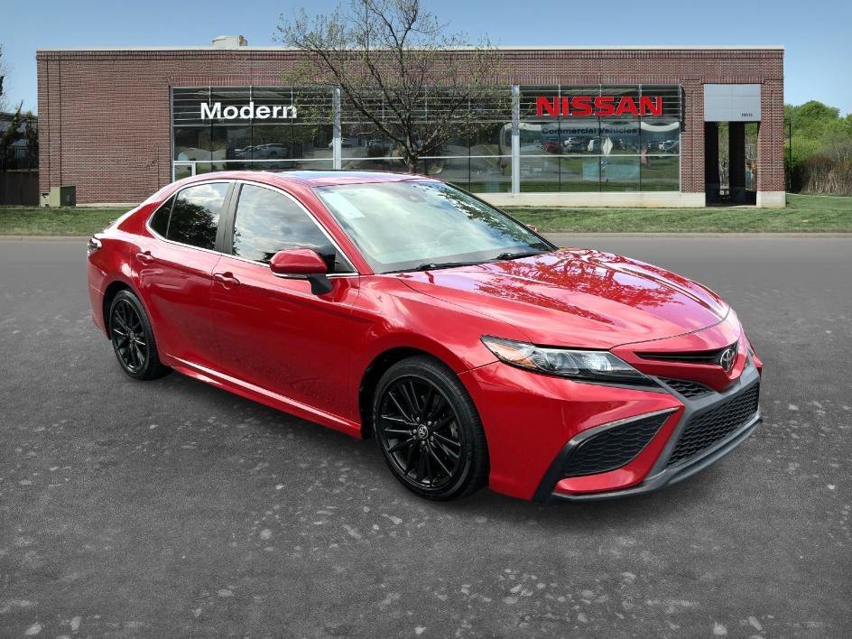 Used 2021 Red Toyota SE image 5