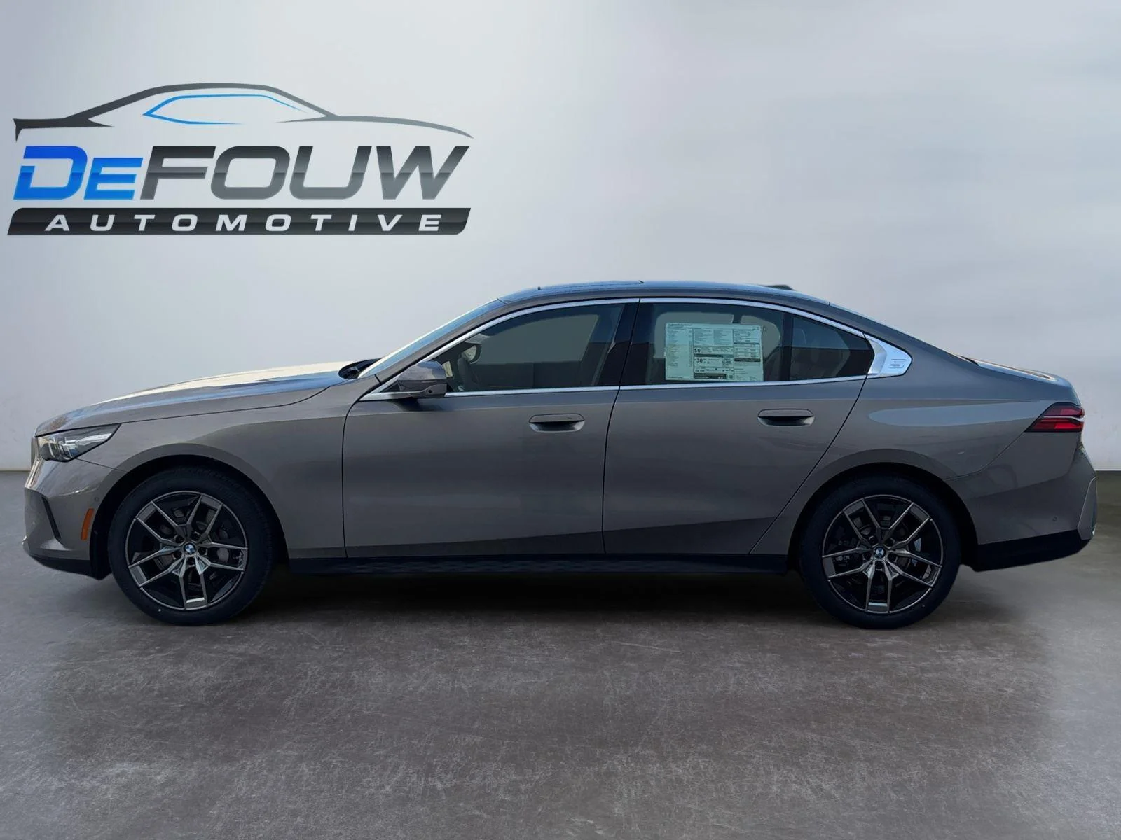 2026 BMW 5 Series 530i - Photo 6