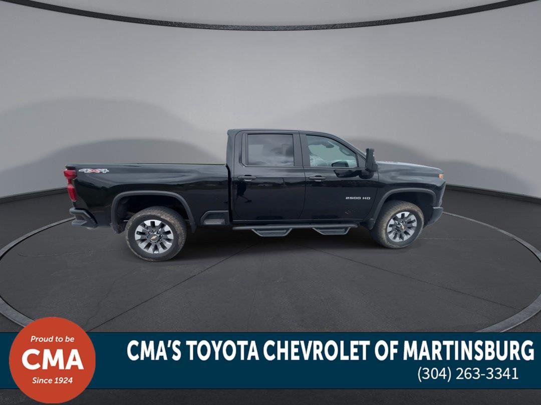 Used 2024 Black Chevrolet Custom image 9