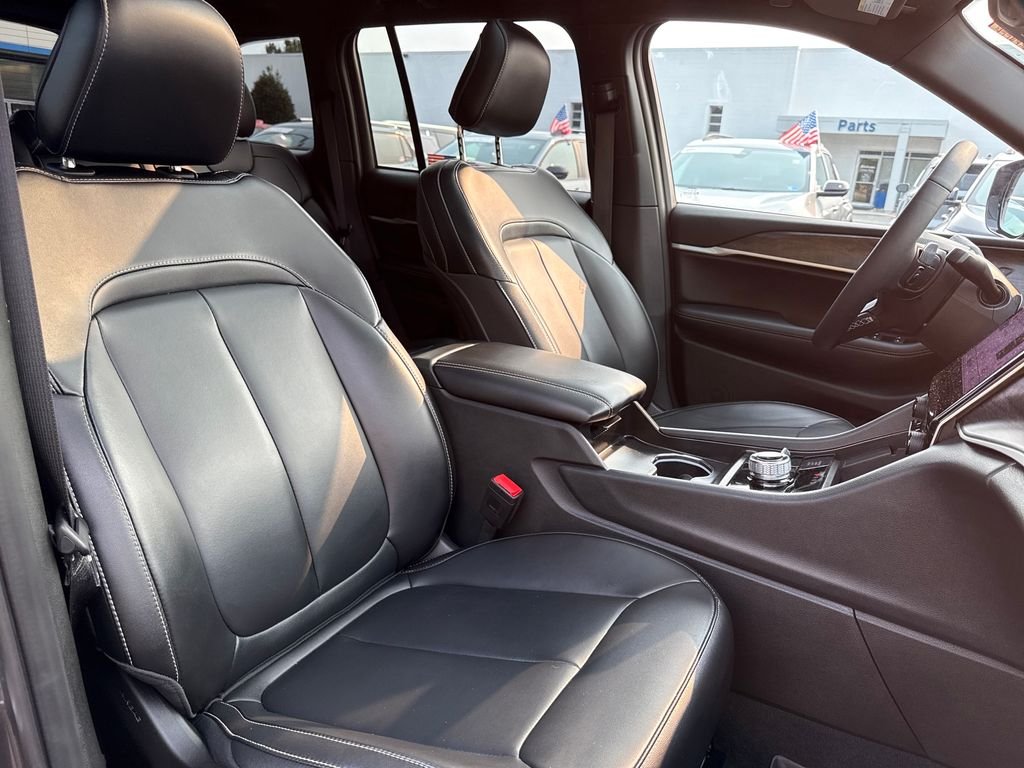 Used 2025 Gray Jeep Limited image 26