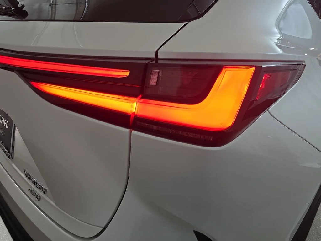 Used 2024 White Lexus 350 Premium image 31