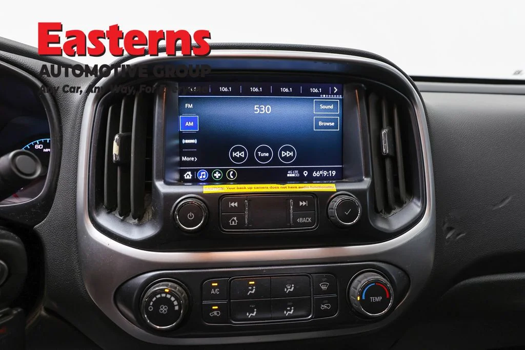 Used 2022 White Chevrolet LT image 11