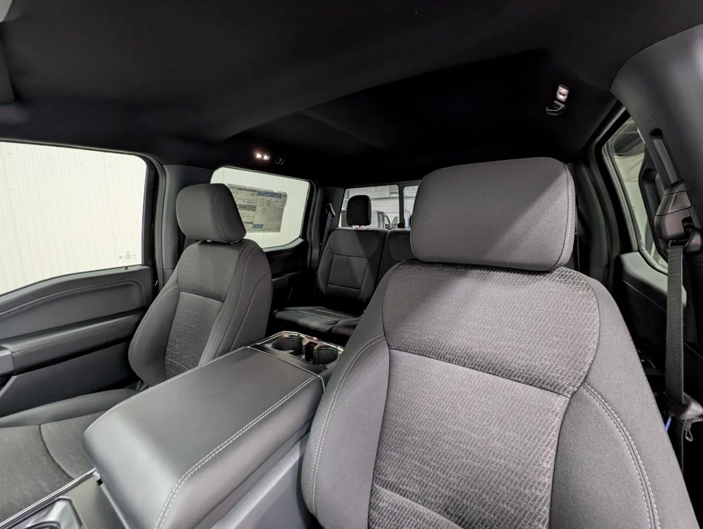 New 2026 Agate Black Metallic Ford XLT image 17