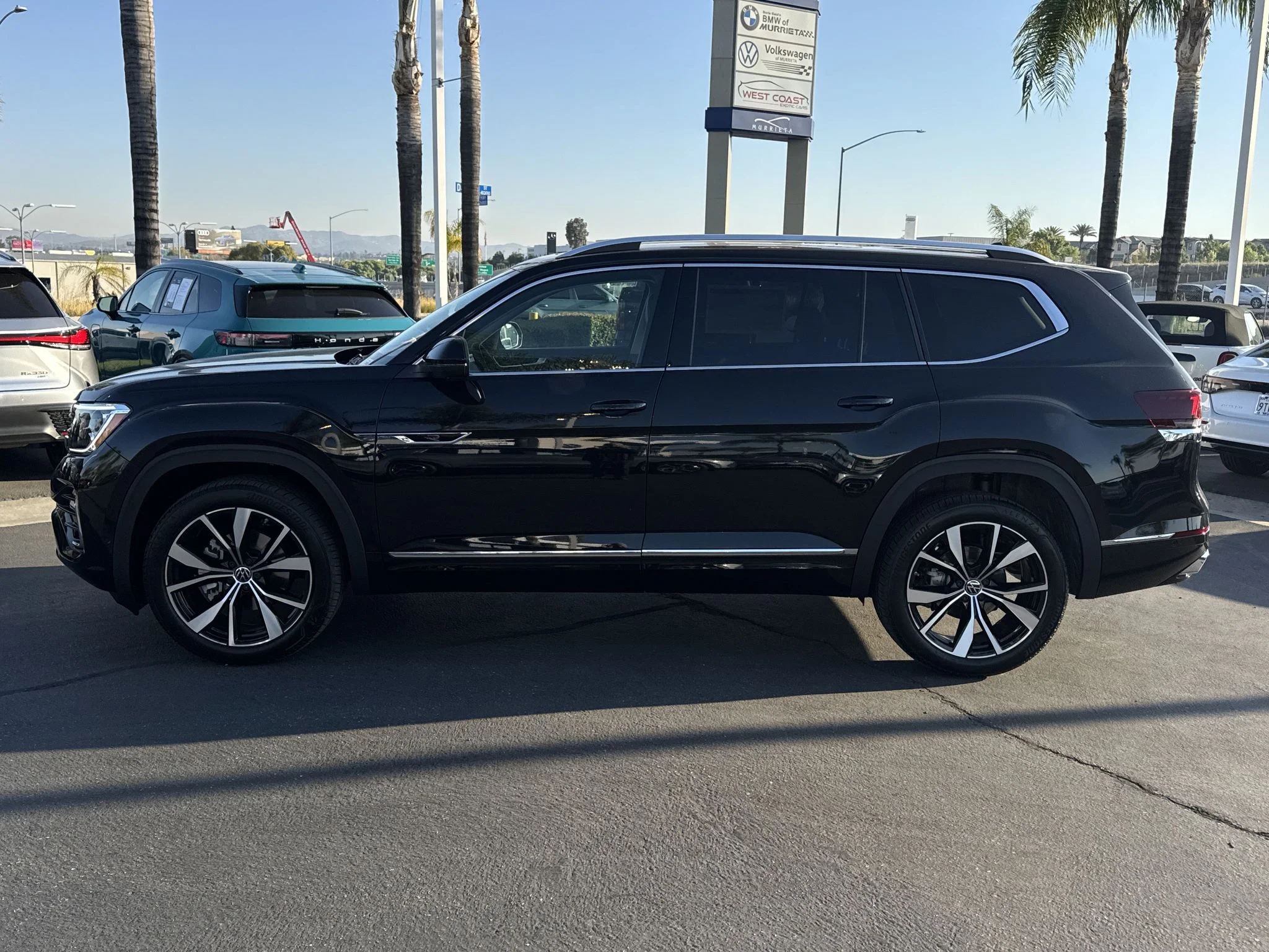 New 2026 Deep Black Pearl Volkswagen 2.0T SEL Premium R-Line image 5