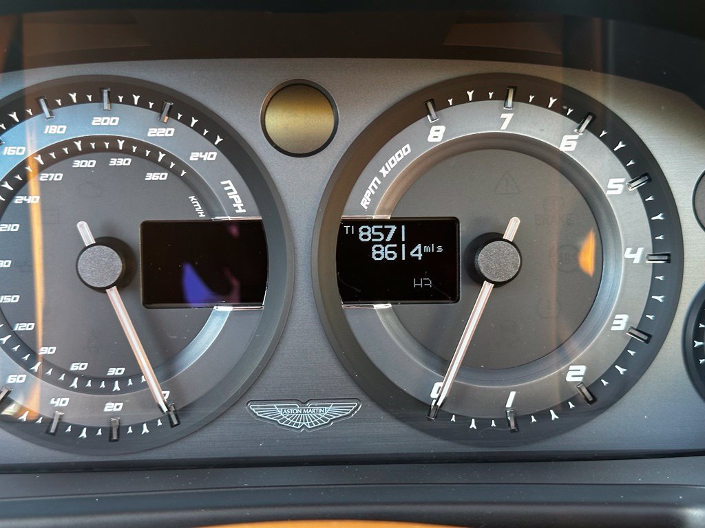 Used 2018 Black Aston Martin Volante image 13