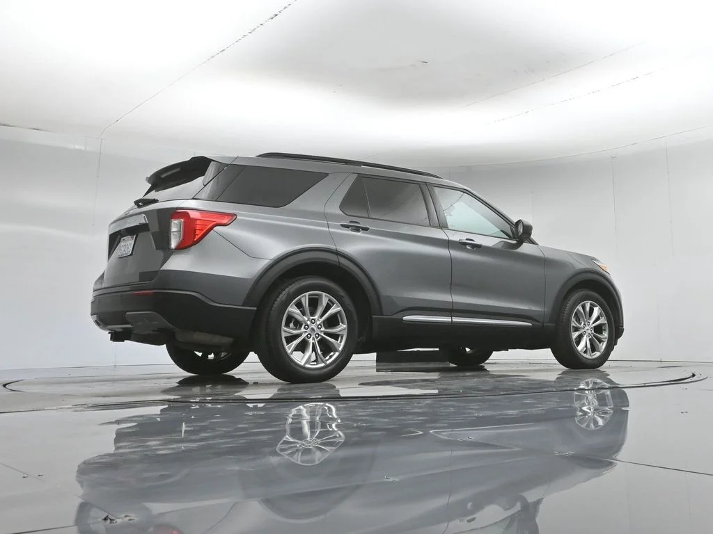Certified Used 2023 Gray Ford XLT image 54